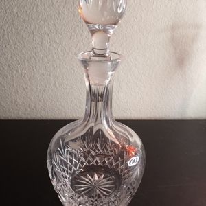 EXQUISITE Marked Atlantis Cut Crystal 8" Decanter with Stopper
